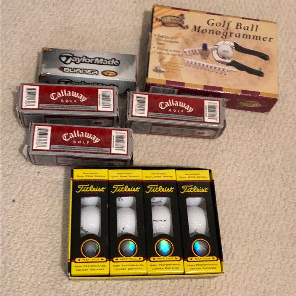 Bundle of  24 gold balls and golf ball Monogeammer